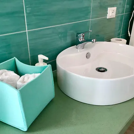 - By The Sea Guest house Mondello