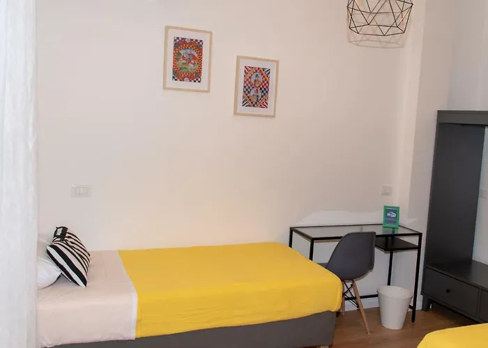 - By The Sea בית הארחה מונדלו